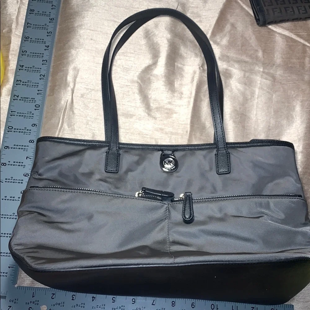 Michael Kors Black Tote GUC